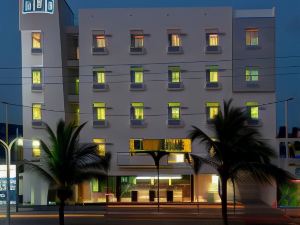 Nu Hotel