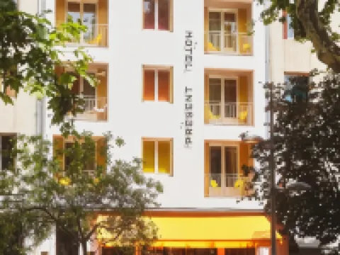 ホテル プレザント - 200m デ アレーヌ ド アルル - アンコール ミュー アルルのホテル