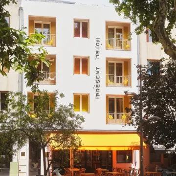 Hôtel Présent - 200m des Arènes d'Arles - Encore Mieux