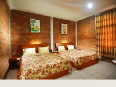 Puri Saras Family Garden Hotel Syariah
