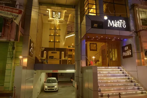 Hotel Metro Hotels in Kumbakonam