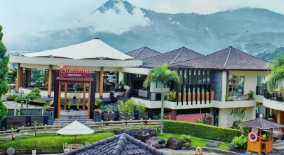Purnama Hotel Hotel dekat Jelajah 5 Benua