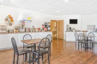 Days Inn by Wyndham St Clairsville Hotels near Wheeling Island Stadium
