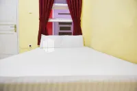 RC Costel near RSDH Cianjur Mitra RedDoorz Hotel di Kabupaten Cianjur