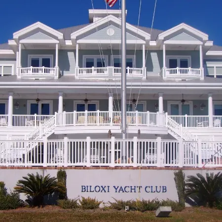 View the Beach from Your Porch.  Best Location, 5 Blocks to Downtown