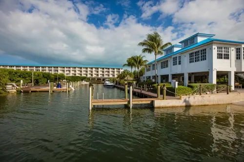 Ocean Pointe Suites at Key Largo Hotels in Tavernier