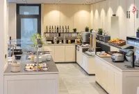 Jufa Hotel Laterns - Klangholzhus - servizio colazione