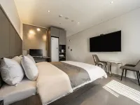 Gimpo Aurora Hotel Hotels near Gimpo International Sculpture Park