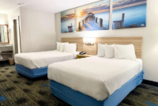 Days Inn by Wyndham Greenville Hotels in Greenville