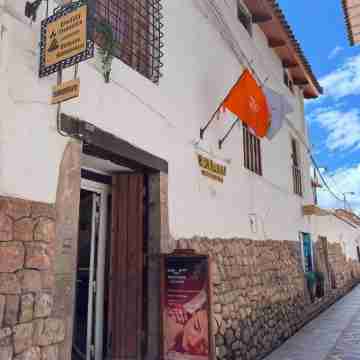 Waman Qorikancha Hotel Exterior