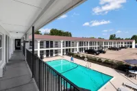 Studio 6 Bryan, TX - University Area - Pools