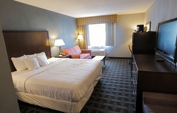 Baymont by Wyndham Flint Airport North