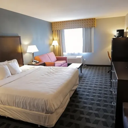 Baymont by Wyndham Flint Airport North Hotels in Flint