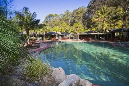 Nrma Murramarang Beachfront Holiday Resort Отели рядом с достопримечательностью «Kioloa Beach»