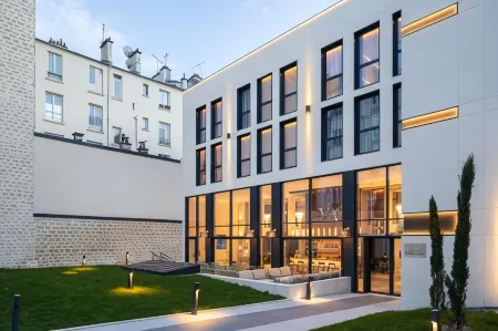 Yac Paris Clichy, A Member of Radisson Individuals Отели в г. Клиши-ла-Гаренн