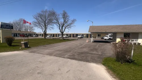 Colonial Motel Hotels in Chatham