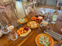 Kemin Guest House - breakfast