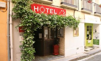 Le Cérétan Hôtel