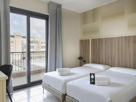 B&B Hotel Pomezia Cortese Отели в г. Помеция