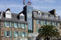Le Benhuyc Hotel di Chatelaudren