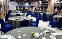 Kawana Hotel Hotels in Padang
