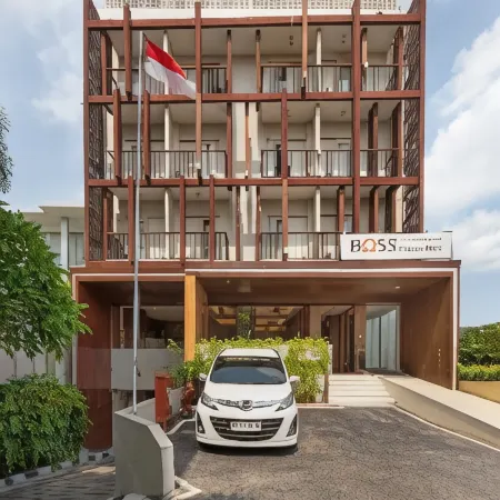 Boss Legian Hotel Powered by Archipelago Отели рядом с достопримечательностью «Пляж Дабл-Сикс»