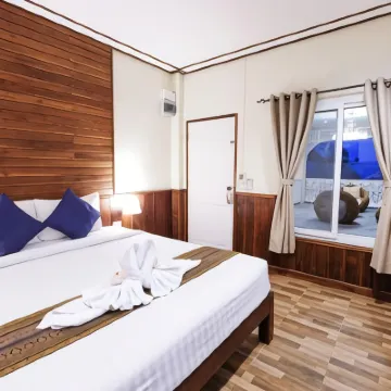 Vieng Tawan Sukhothai Hotel Hotels near Wat Sri Chum
