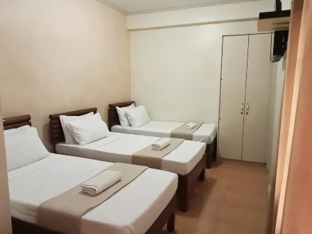 RedDoorz @ Casa Marabella Villamonte Bacolod City Отели в г. Западный Негрос