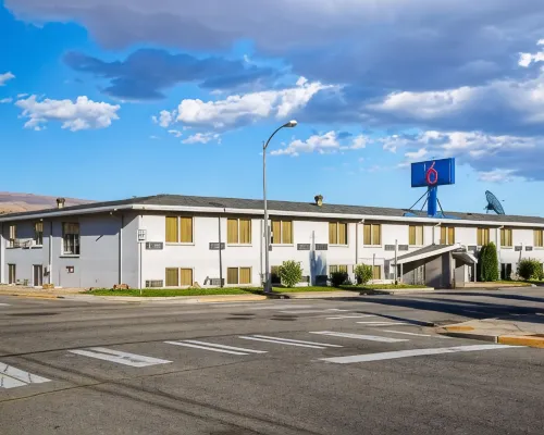 Motel 6 Wenatchee, WA Hotele w: Wenatchee