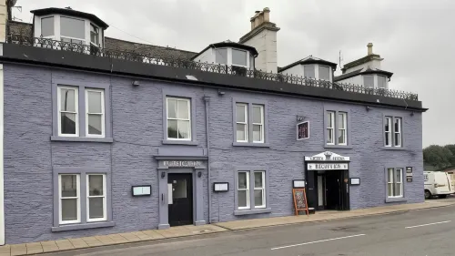 The Crown Hotel فنادق في نيوتون ستيوارت