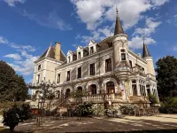 Eclosion Château Hôtel & Restaurant - Pools
