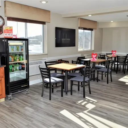 Super 8 by Wyndham Clearfield
