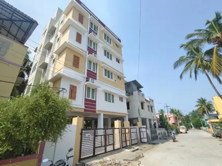 CTS Residency Отели рядом со станцией Tiruchirappalli Railway Station