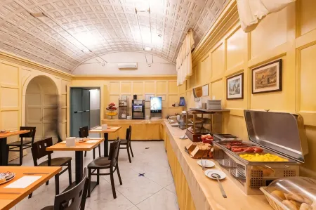 Hotel Virgilio Отели рядом с достопримечательностью «Casanatense Library»