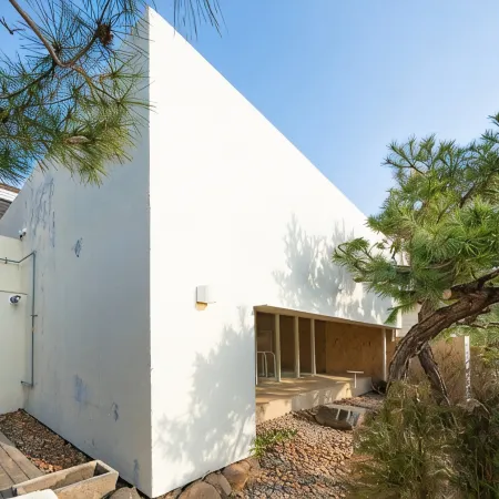 Daebudo Space Pool Villa