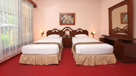 Sindang Reret Hotel & Restaurant Ciwidey Отели в г. Pasirjambu