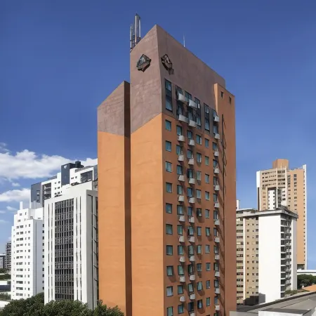 Royal Golden Hotel - Savassi Отели рядом с достопримечательностью «Торговый центр Boulevard Shopping»