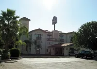 La Quinta Inn by Wyndham Bakersfield South Hotels in Oildale
