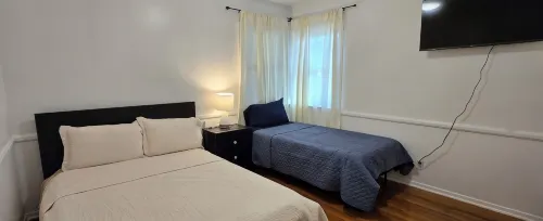 3-bedroom house in peaceful Midway City near Disneyland Hotels in Midway City