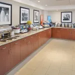 Hampton Inn & Suites Lancaster