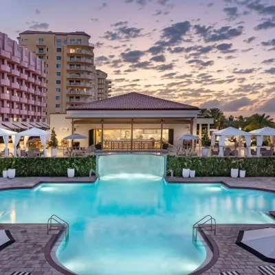 The Vinoy Resort & Golf Club, Autograph Collection Отели рядом с достопримечательностью «Historic Kenwood»