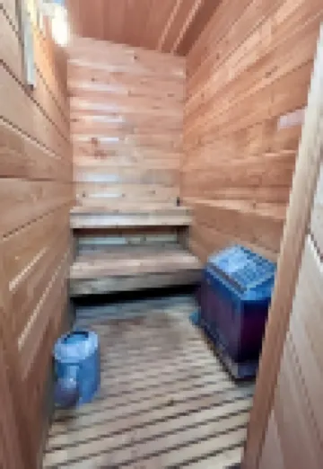 Cinnebar Hideaway ~ Private & Close to Ski Hills!