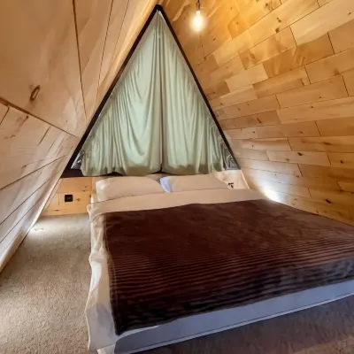 Golden Time Dom Perevertysh附近的飯店