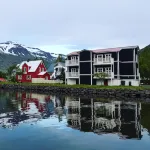 Við Lónið Guesthouse - Pensions