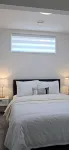 The Luxury Retreat, CalgaryCentral location, family oriented, feel at home!