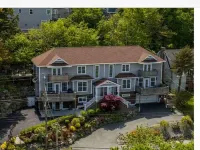 Luxury 3-Bedroom Furnished Home. View of NW Arm, Close to DT (Min 30 Days)