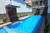 Hotel Rincón Real Suites - piscina