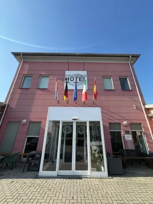 Confidence Hotel Viadana Province of Mantua 호텔