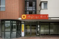Aparthotel Adagio Access Paris Clamart Hotels in Clamart