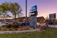 Best Western Falcon Plaza - parking